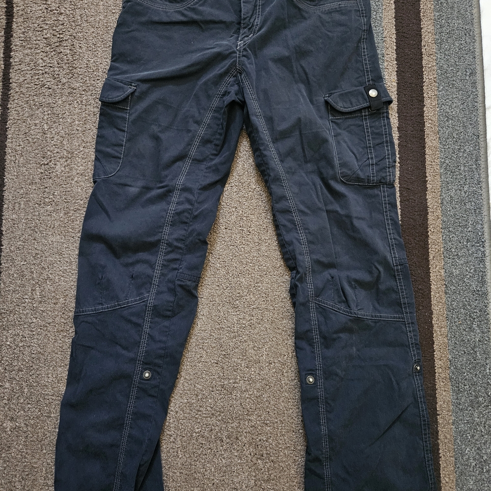 Kuhl charcoal grey capri hiking pants 4 Regular